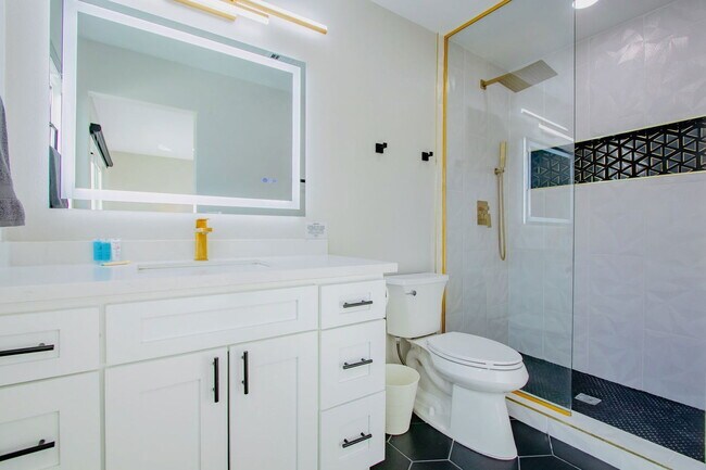 Building Photo - 6287 W Katella Ave