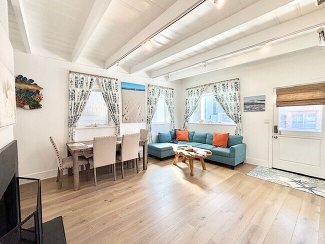 Building Photo - 3628 Ocean- MFR