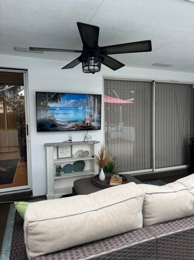 Building Photo - 7104 Geminata Oak Ct