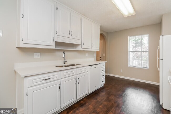 Building Photo - 507 Heritage Ridge Dr