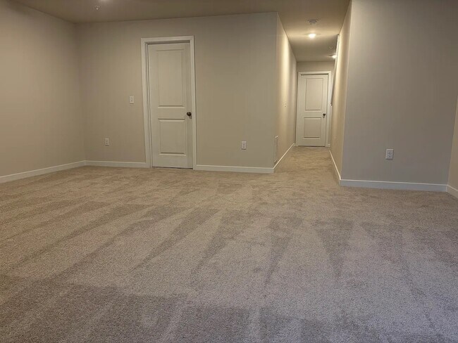 Building Photo - 101 Abramo Victor Dr