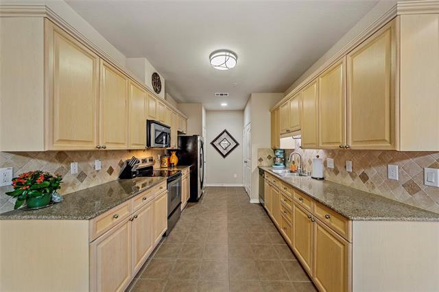 Building Photo - 317 Metropolitan Dr
