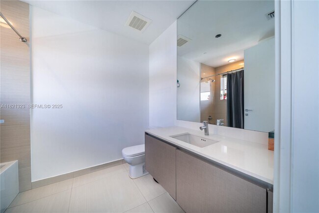 Building Photo - 3250 NE 188th St