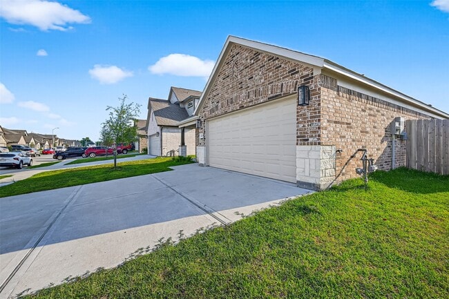 Building Photo - 15135 Timberson Rdg Ln