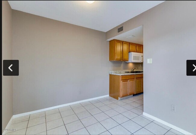 Building Photo - 4222 S 46th Pl