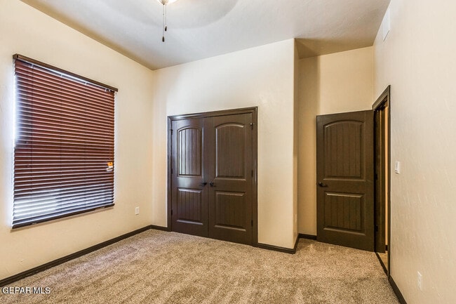 Building Photo - 14213 Meadow Lake Ave