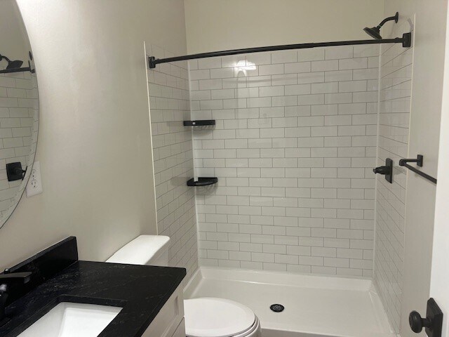 Building Photo - 210 S Trammell St