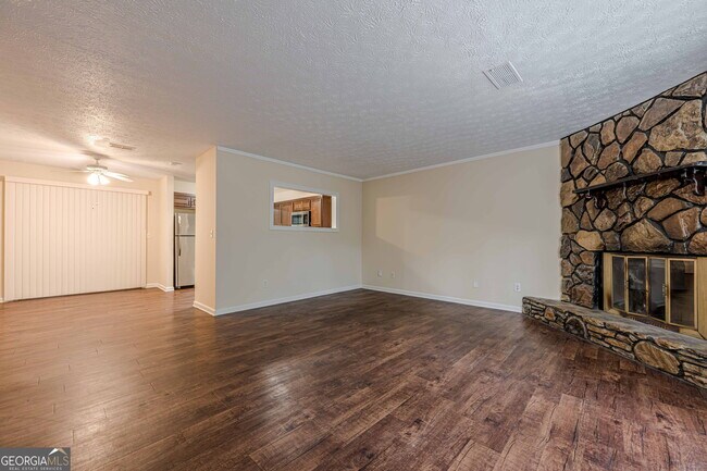 Building Photo - 3256 Brisbane Way