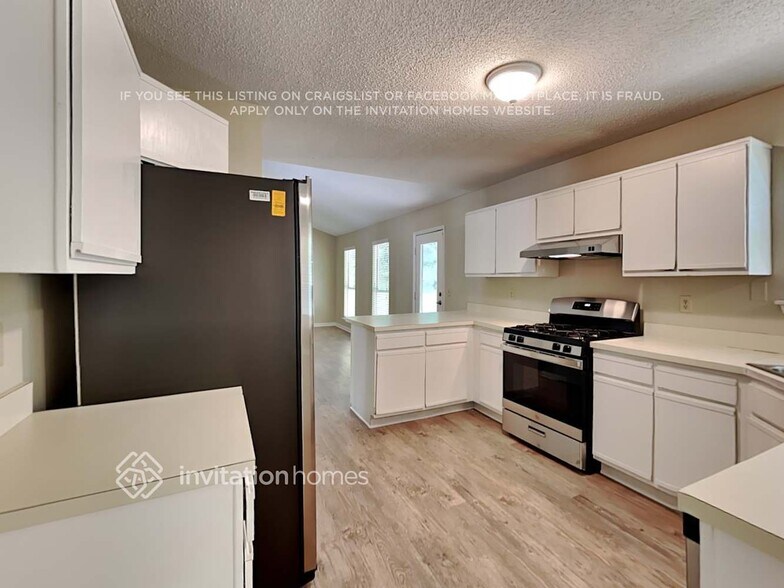 Building Photo - 1411 Chelsea Downs Ln NE