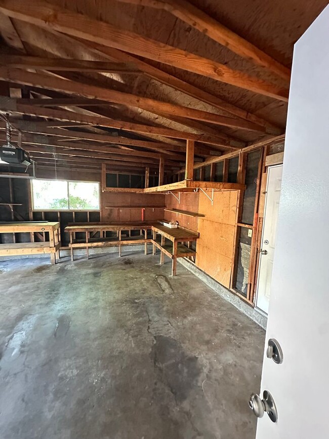 Building Photo - 564-568 7th St