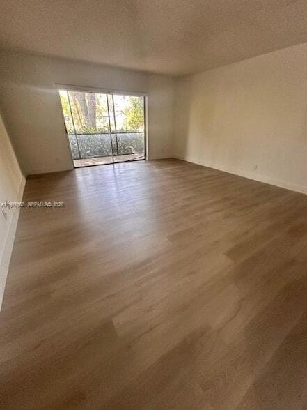 Building Photo - 709 Gardens Dr