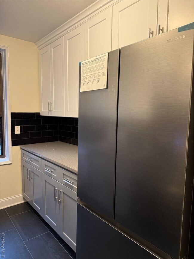 Building Photo - 555 McLean Ave