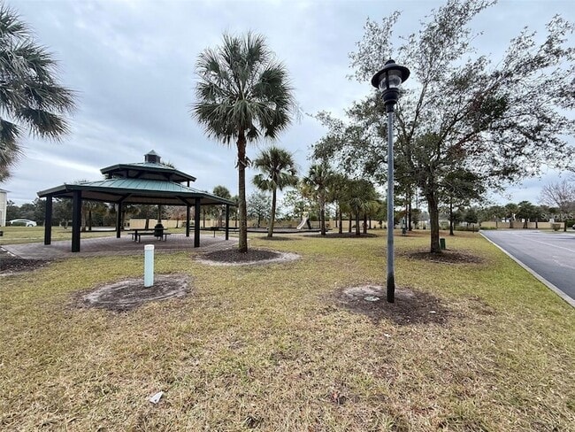 Building Photo - 5168 Regatta Dr