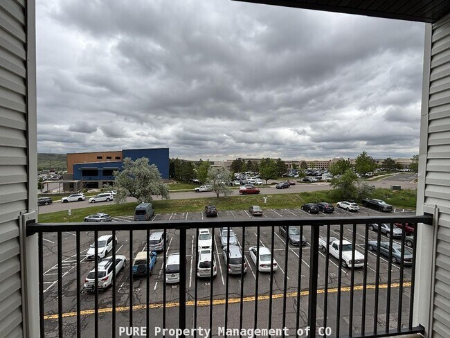 Building Photo - Updated 1 bedroom/1 bath condo!!