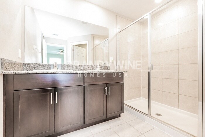 Building Photo - 5603 Mercado Dr
