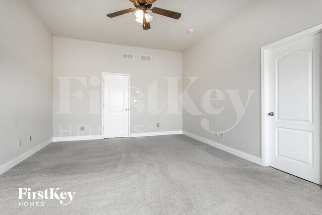 Building Photo - 111 Northfield Cir