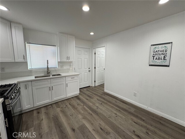 Building Photo - 6838 Aura Ave