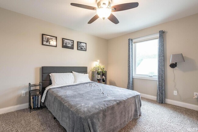 Building Photo - 4297 S Windmill Ln