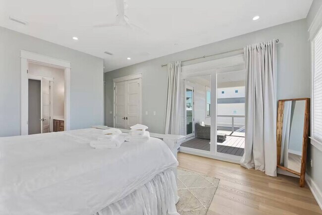 Building Photo - 107 Benicia Pl