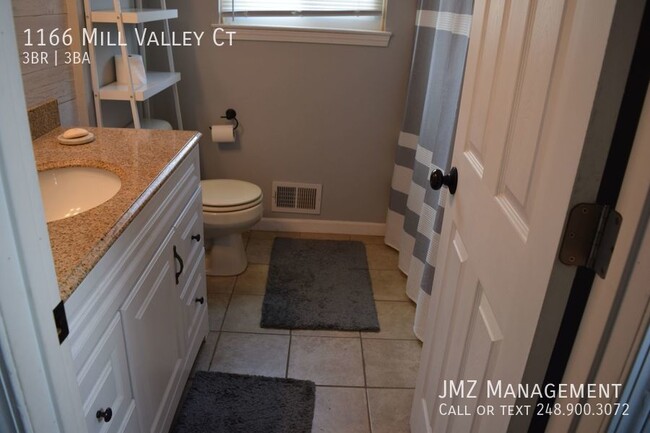 Building Photo - GORGEOUS OXFORD COLONIAL FOR LEASE!