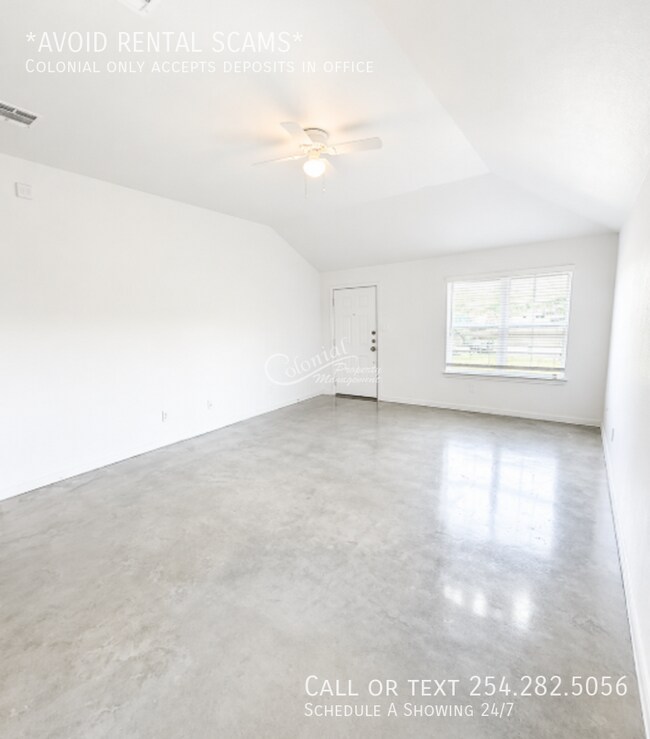 Building Photo - 3330 Stonewall Dr