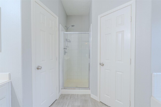 Building Photo - 13902 Stableridge Ct