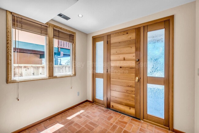 Building Photo - 1231 Funston Ave