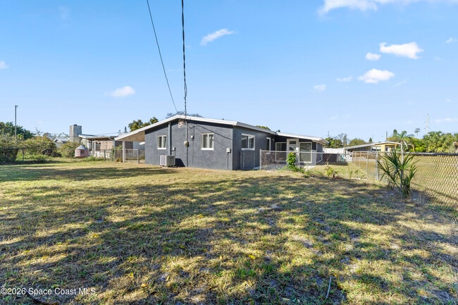 Building Photo - 2373 Allan Adale Rd