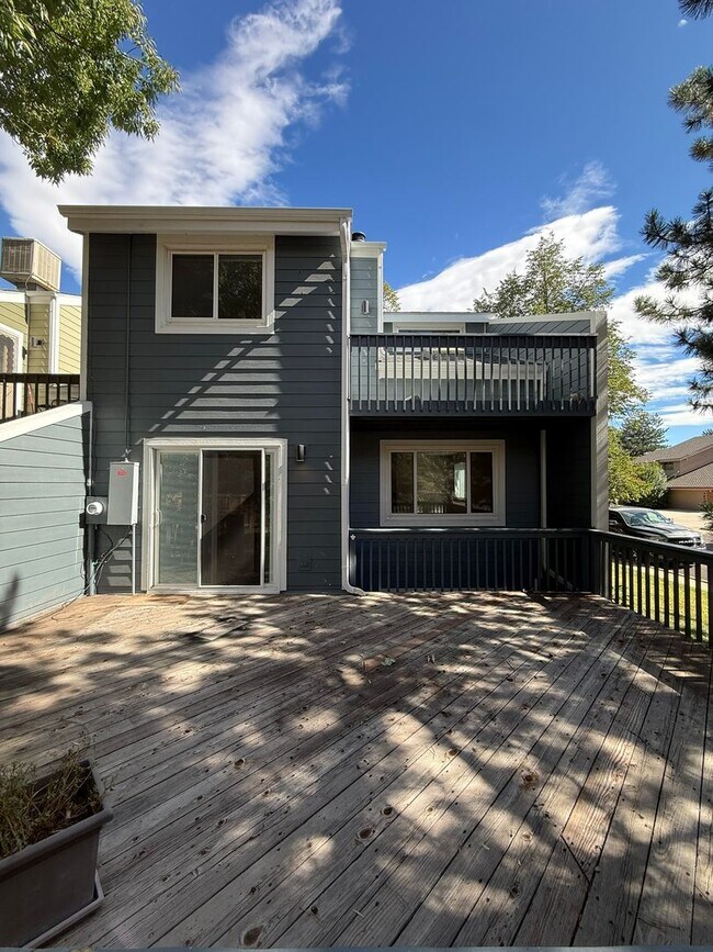 Building Photo - 1535 Harrison Ave