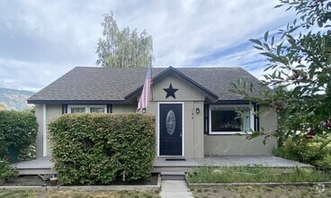 Building Photo - 3-Bedroom Home - Receive $300 off your fir...