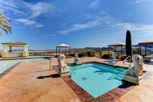 Building Photo - Luxury Resort Style Condo in Lake Las Vegas