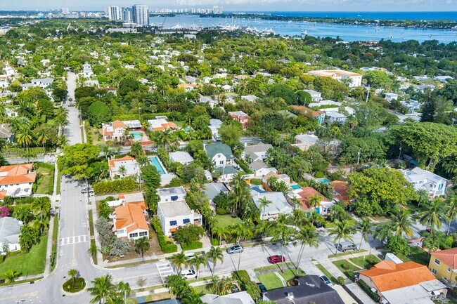 Building Photo - 439 28th St