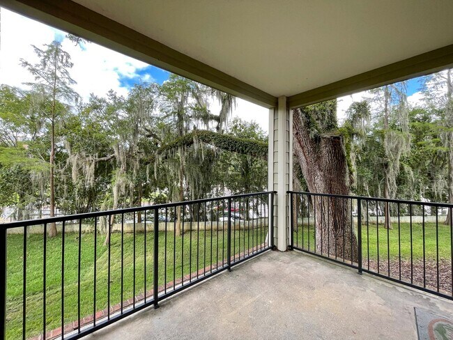 Building Photo - Campus View 1257 #109