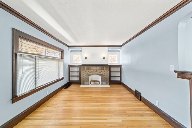 Building Photo - 1595 Cohassett Ave