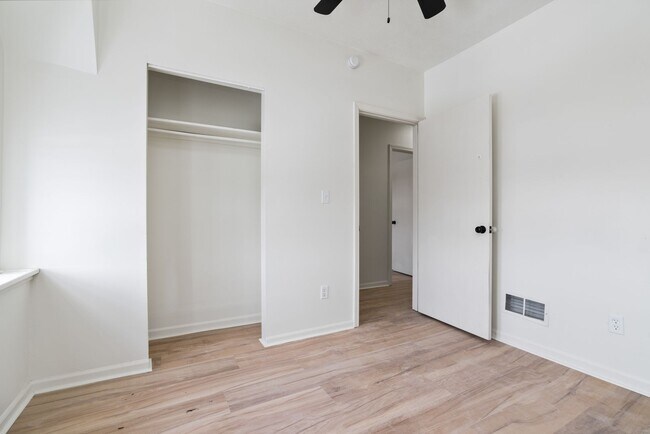 Building Photo - 3206 Dawson St