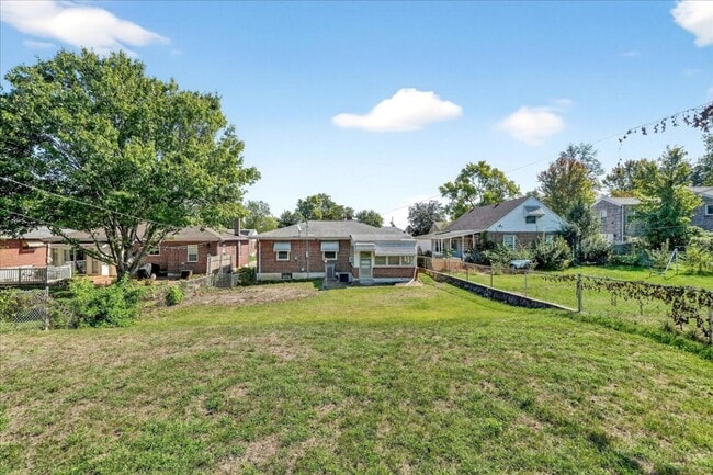 Building Photo - 9319 Aster Ave