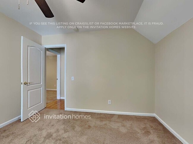 Building Photo - 8227 Beardsley Dr