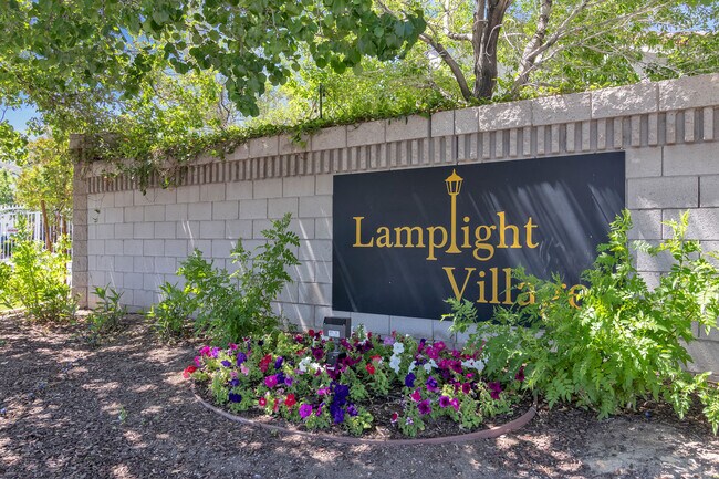Building Photo - 1568 Lamplight Village Ln