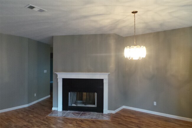 Building Photo - 4918 Sterling Crossing
