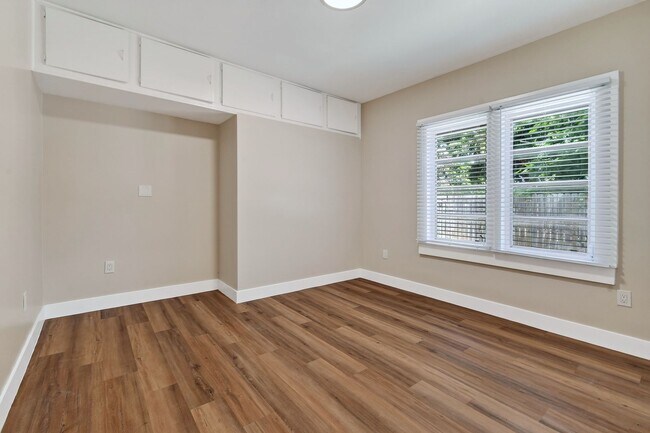 Building Photo - 3714 Morton Ave