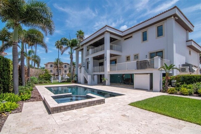 Building Photo - 3340 Hibiscus Dr W