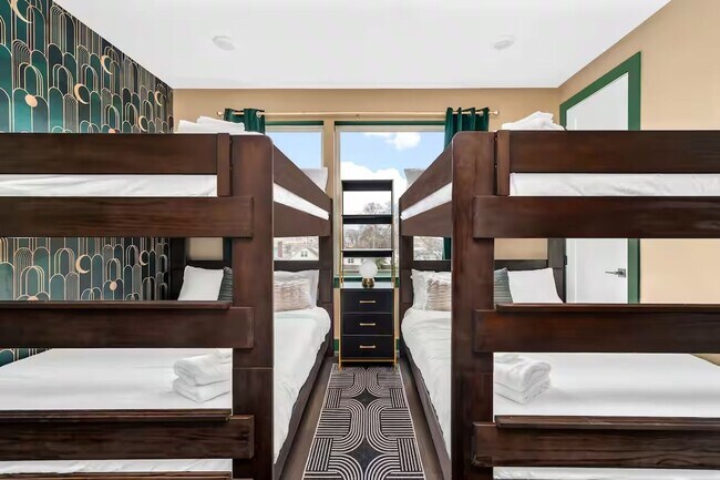 Building Photo - Modern 4 Bed, 4 Bath Townhouse with Rooftop Terrace in Nashville | 1,857 Sq Ft