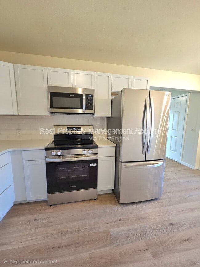 Building Photo - 1611 N Hickory Ave