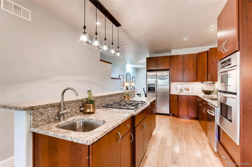Building Photo - 3317 W Hayward Pl