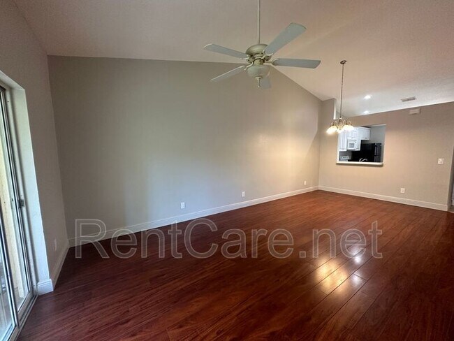 Building Photo - 13959 Timberland Dr