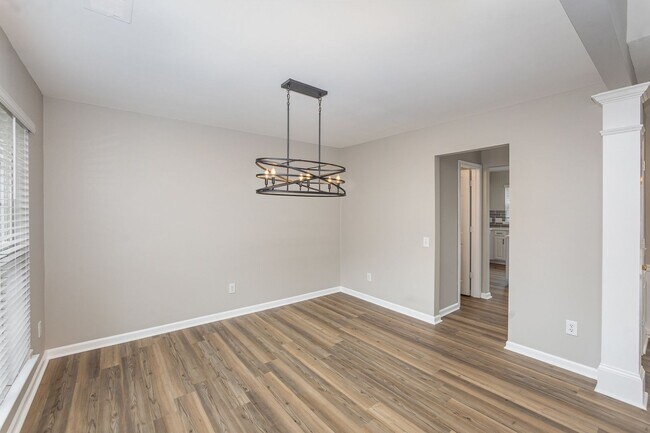 Building Photo - Elegant 4-bedroom Ballantyne home located ...