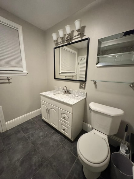 Building Photo - 14 E Prospect St