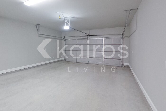 Building Photo - 13766 Willowmore Dr