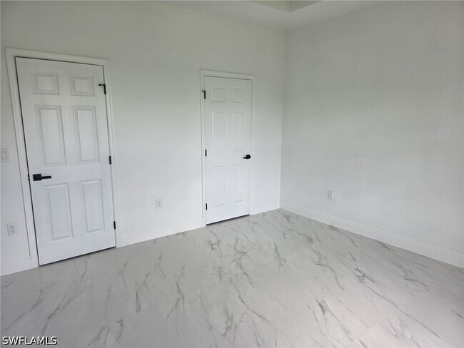Building Photo - 2604 East 13th Street