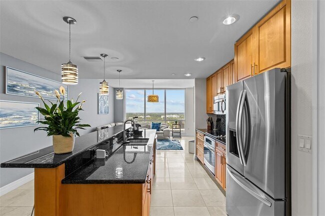 Building Photo - 331 Cleveland St